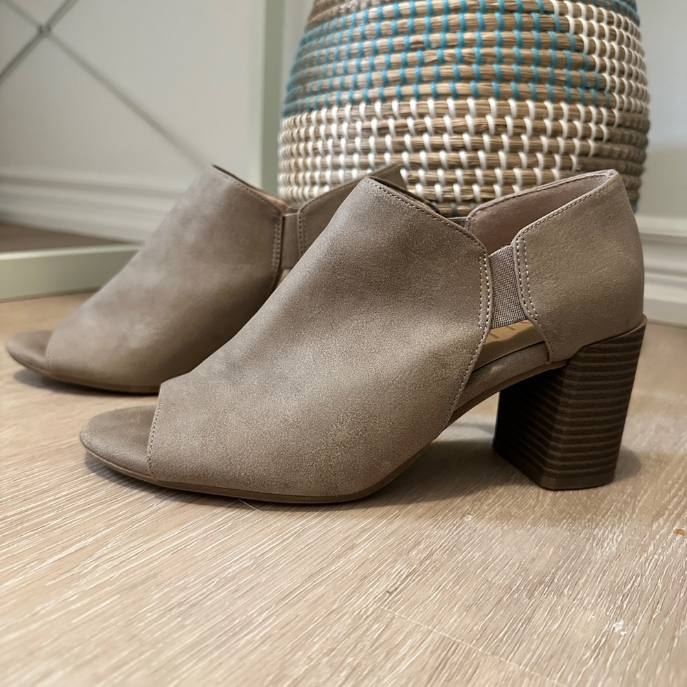 Taupe Peep-Toe Block Heel Shoes